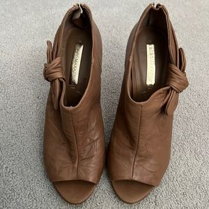 4”-5” heel mules. Camel leather